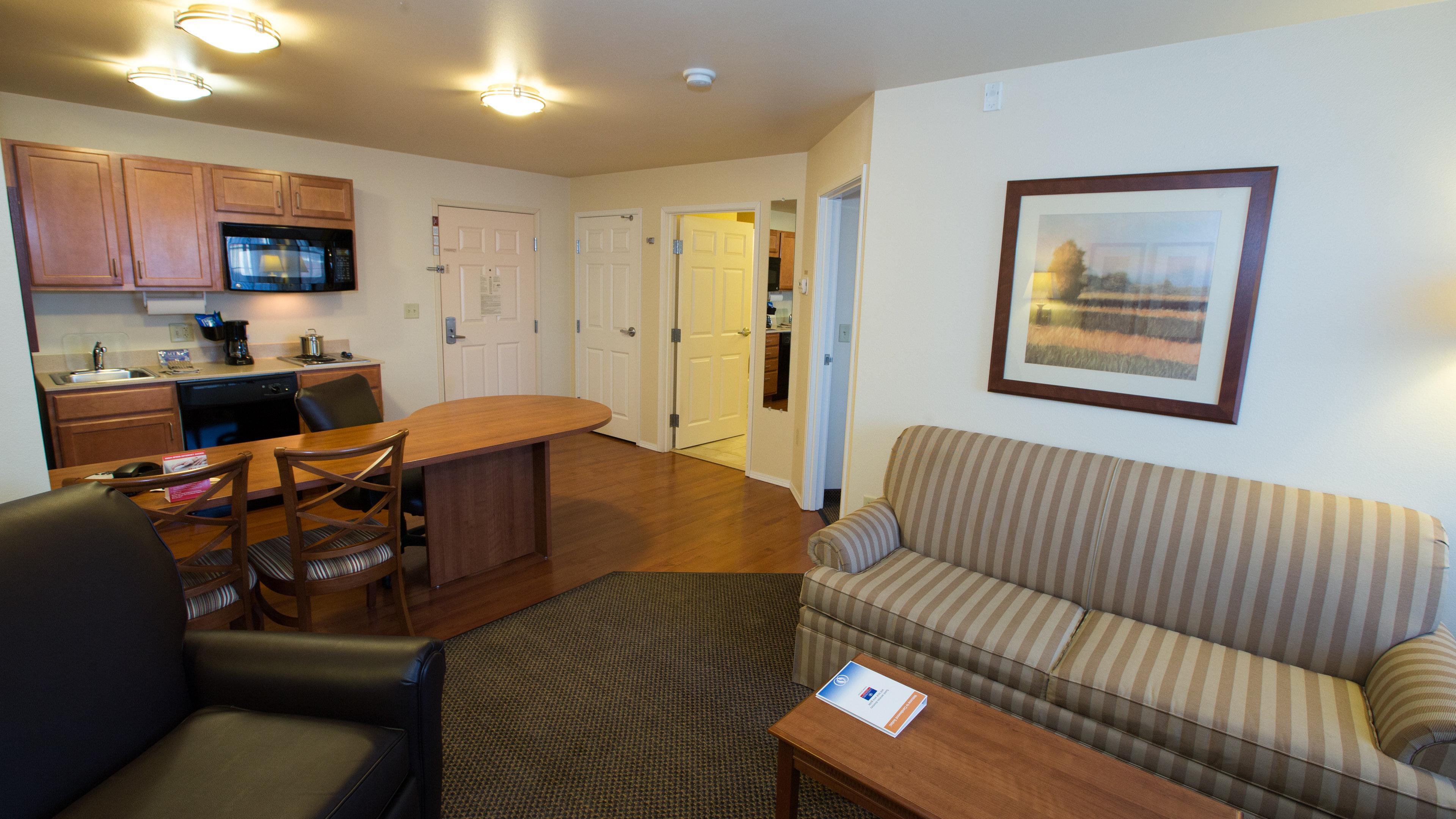 Candlewood Suites Joplin By Ihg Exterior photo