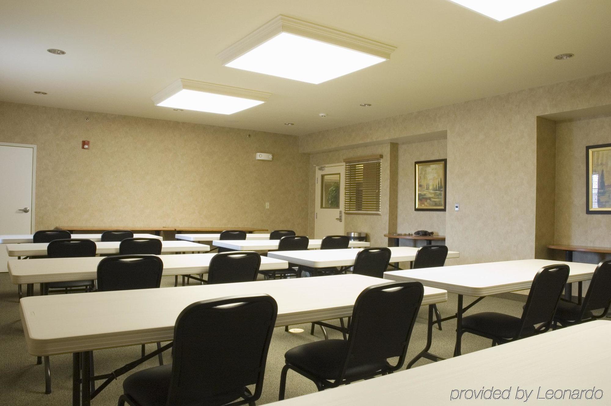 Candlewood Suites Joplin By Ihg Exterior photo