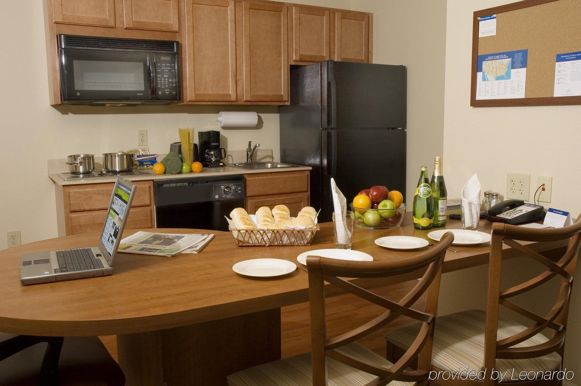 Candlewood Suites Joplin By Ihg Room photo